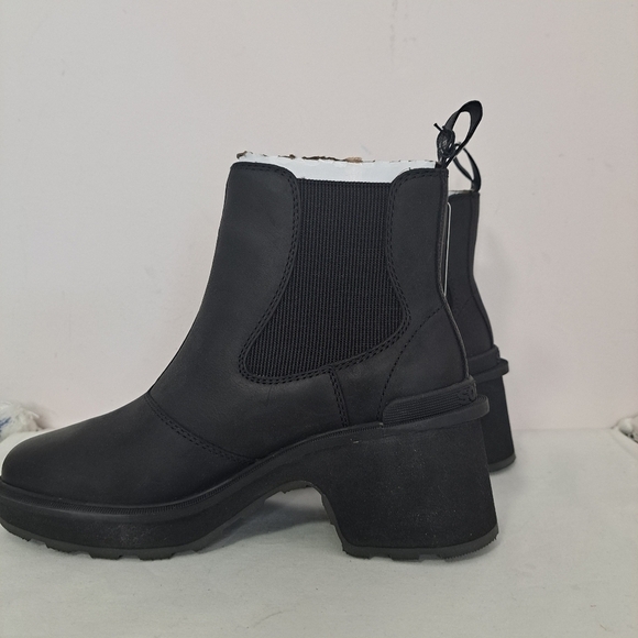 Sorel Black Ankle Boots - Picture 5 of 9